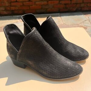 Lucky Brand Black Perforated Suede Slip-On Baley Booties ~ Sz 7M/37.5